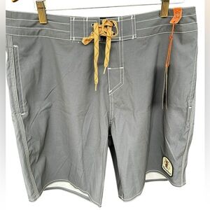 NWT Howler Bros Men's Swim Trunks Size 34